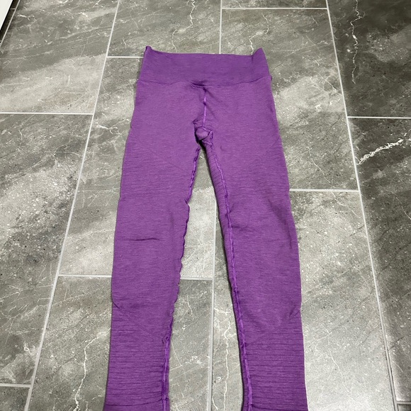 Alphalete Revival - Medium Legging - Picture 2 of 5